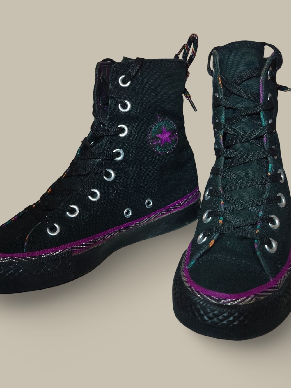 Women's Converse Chuck Taylors Black And Purple Size 6